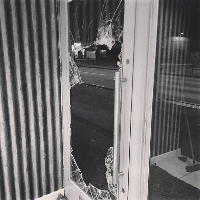 A lovely wake up call at 3.00 am this morning from South Yorkshire Police !
•
Surely we have enough going on in the world right now !!!
•
This is the last thing that we needed !!! THANKS !!!
•
#supportlocalbusiness #shoplocal #doncasterbusiness #inde… ift.tt/2xmPRrA