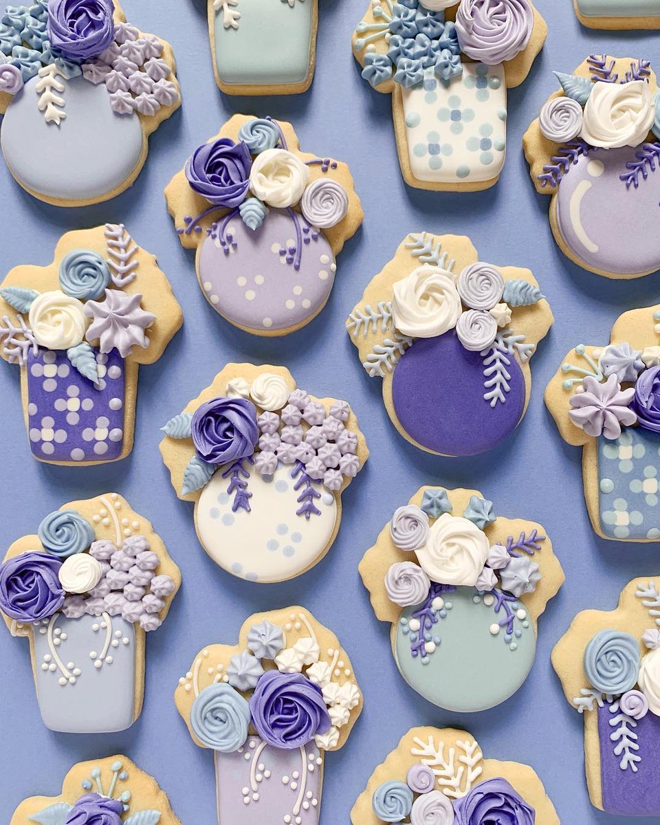 TheCakeCastleBM's tweet photo. Beautiful #cookies Do you Love Cookies #retweet

Follow @TheCakeCastleBM Right NOW!!

Delicious cupcakes by https://t.co/sEcyMtt8MF

Tag @TheCakeCastleBM in ur posts to get Featured. 

#cookiedecorating #baking #Baker #buttercreamflowers #pastry #dessert #cupcakedecorating #cakes https://t.co/JIrbMzEuZJ