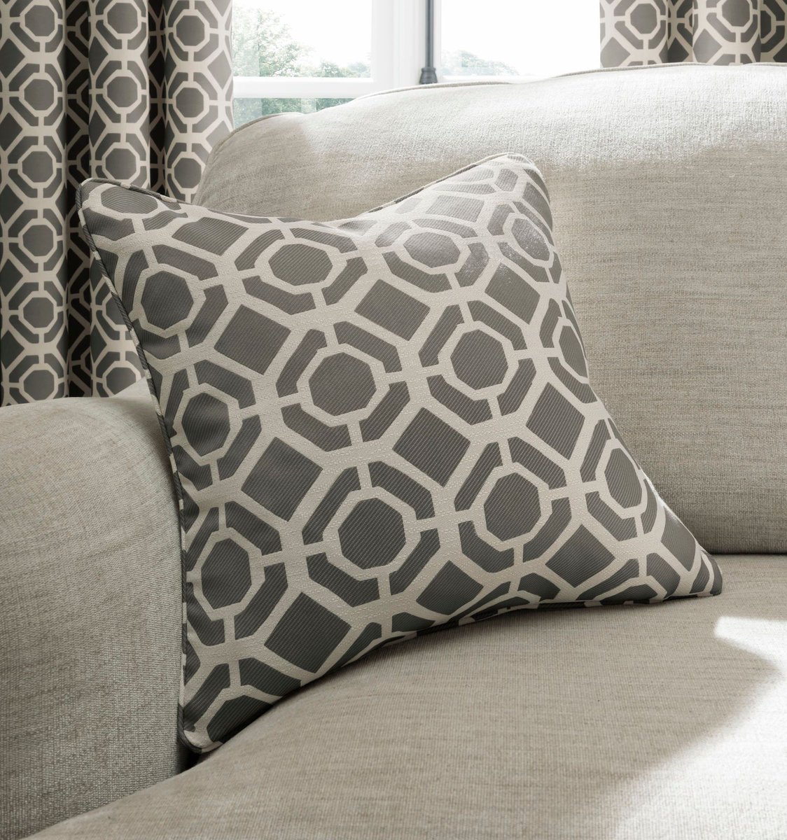 StudioGuk's tweet photo. Castello ready made curtains for an instant new look for Spring.A classic geometric jacquard that makes a statement, a fabulous addition to your modern living space.Complete with eyelets and poly cotton lining.Go online to shop at your nearest branch/ online retailer
.
.
. https://t.co/9eAMIIRHxe