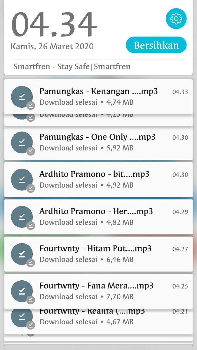 widianto_danar's tweet photo. ga tidur, nikmatin paket malem buat ngedownload lagu senja - senji kehidupan. https://t.co/bo722I8hvj