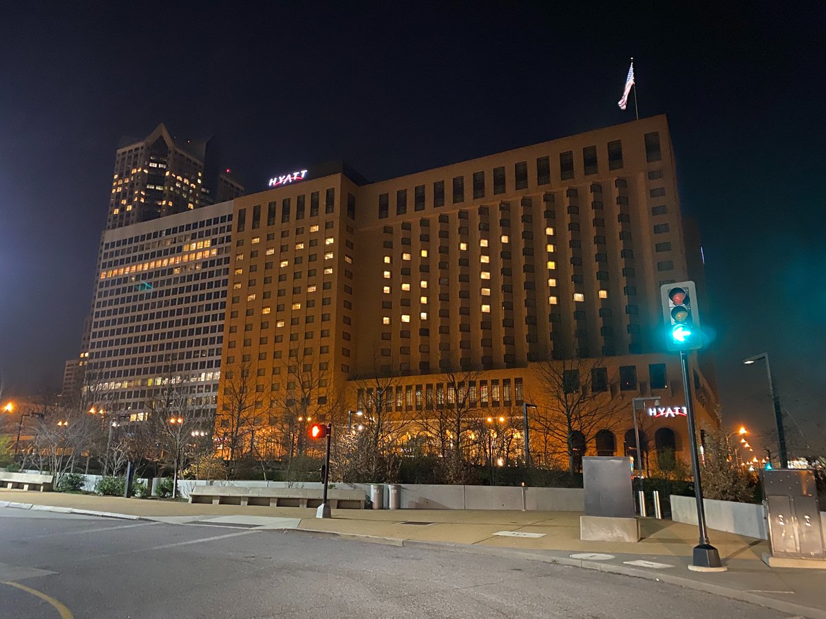 Now this is cool! The @hyattstl showing off its pride for the #STL! 
Using its empty rooms to say it Hearts STL!

Now this is #stlproud #n4tm #STLMade @KMOV