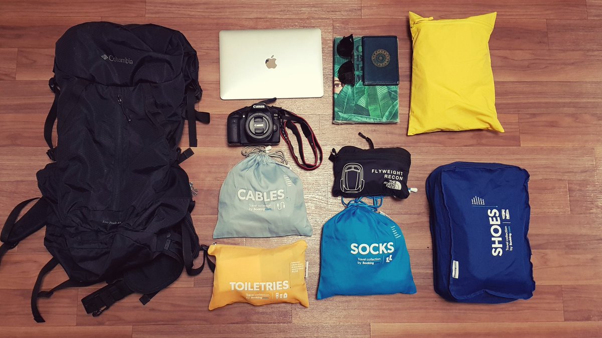 バックパッカーのカバンの中身

何度も旅をしていると荷物がどんどん厳選されてくるのですが、最近はこのラインナップで旅してます

お気に入りはノースフェースのFlyweight Reconというコンパクトにたためるリュック
旅先の観光で大活躍します

写真は去年スリランカに行ったときのものです🇱🇰