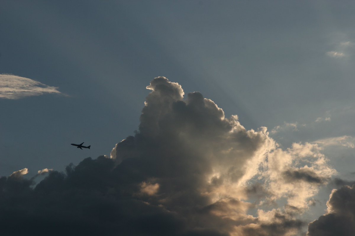 ほし イラスト 写真垢 Sur Twitter 飛行機かっこいい ロマンですよね ファインダー越しの私の世界ᅠ