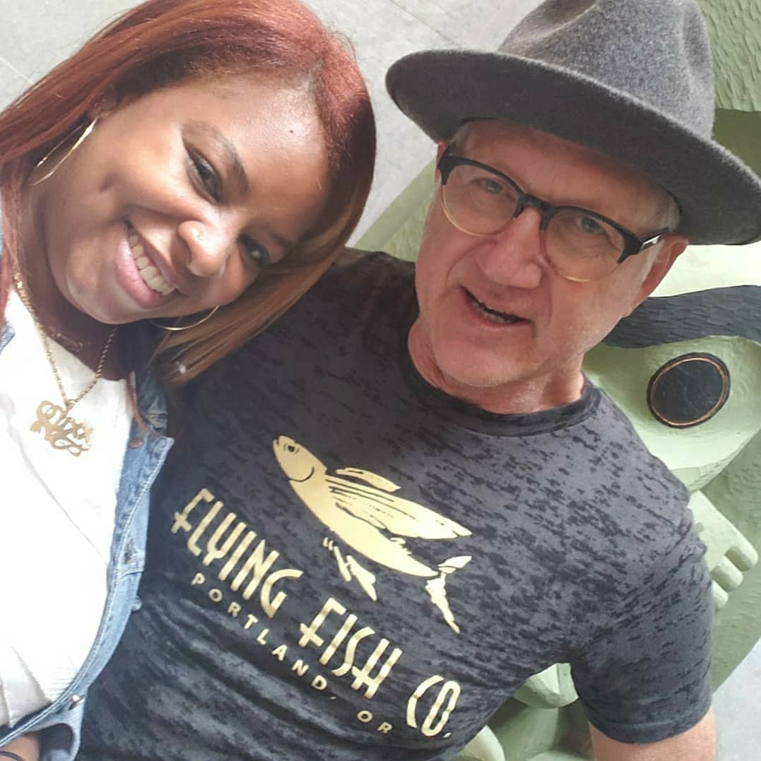 SaxxGirlGenius's tweet photo. Happy #AirMaxDay to all my sneaker lovers out there and special shout out to my personal Air Max connect! IYKYK 😂😂
#TinkerHatfield #happyairmaxday #airmaxday2020 #airmax1 #tbt #throwback #clevelandmagazine #6kicks https://t.co/opmEj0mPr0