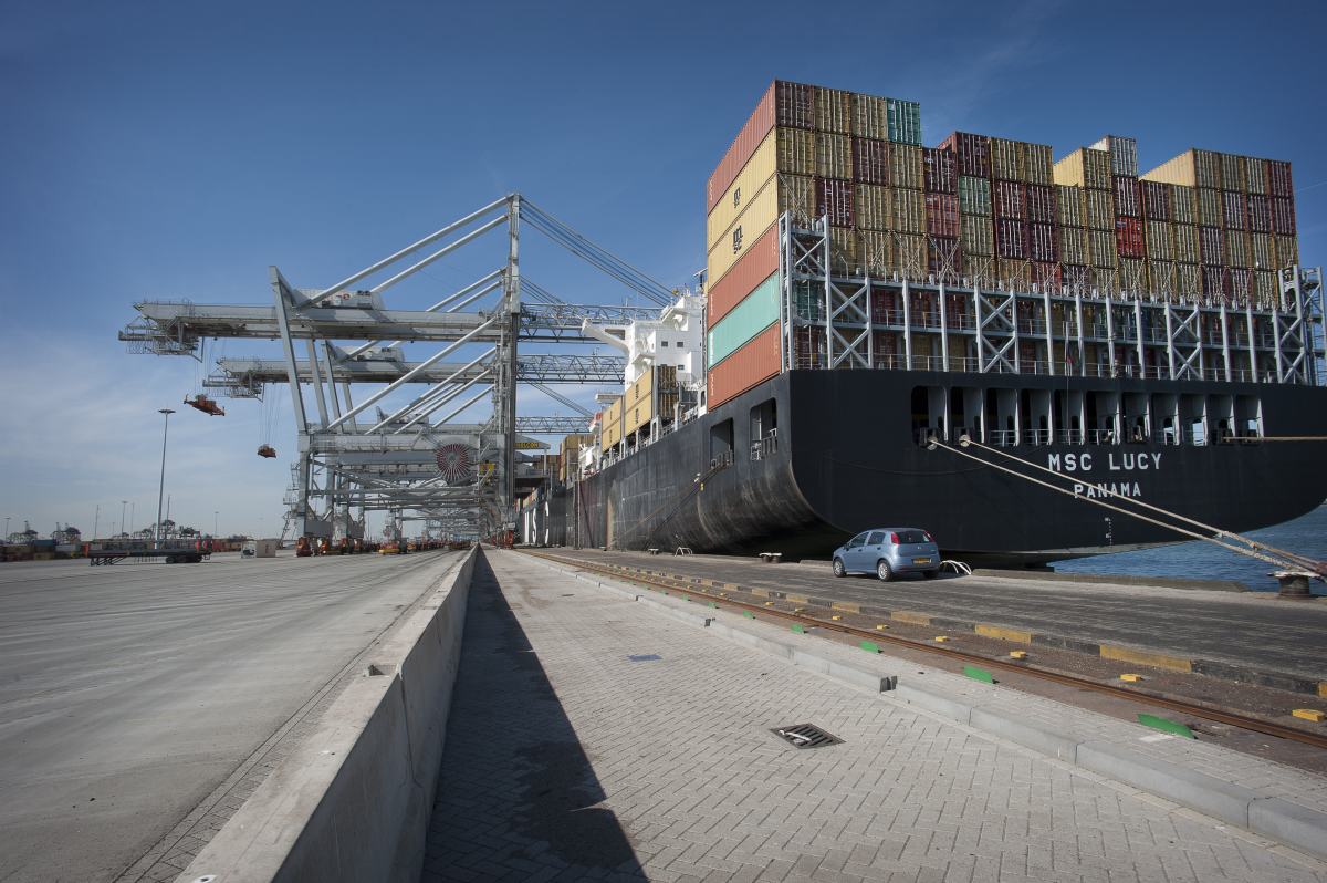 Rotterdam based #logistics scale-up #UTURN receives investment of € 2 M. The investment will be used to further develop the transport matching platform and accelerate international growth. ➡️bit.ly/2UCxCGx👍 #maritimecapital #logistics #gatewaytoeurope