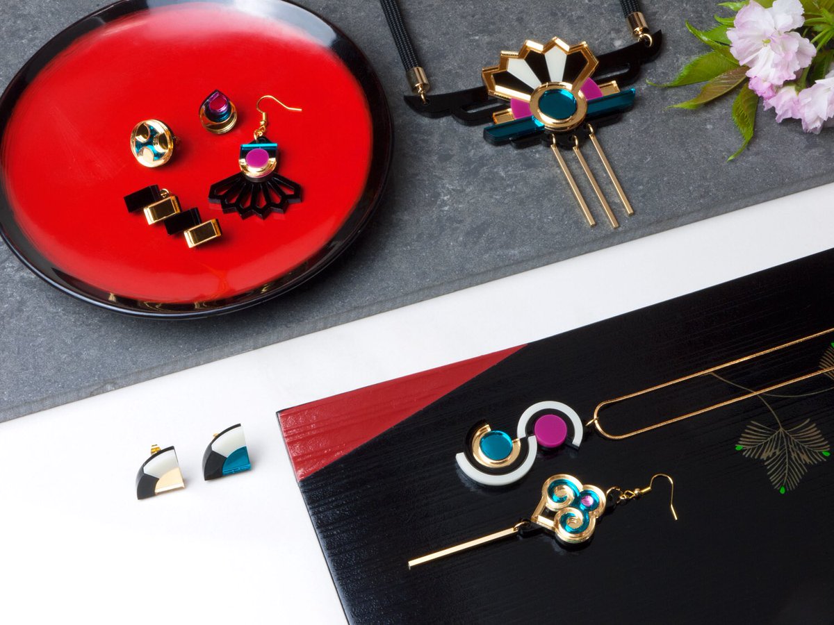 MYSTICFORMS's tweet image. Our next travel series continues to our home country🇯🇵 We took inspirations from Japanese myth and ritual objects. Find out more from mysticforms.com
#throwback #japancollection #ourstory #behindthescenes #meetthemaker