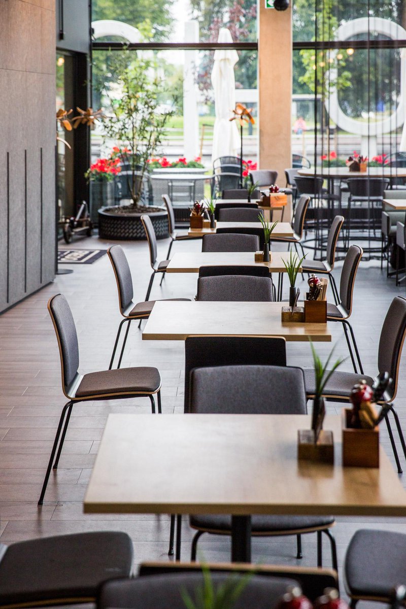 made_design's tweet image. Fredo WOHO Neo Bistro Tallin Estonia and starring NYON Planter & CAPRI Coat Stand by Made Design Barcelona!!
#madedesign #madeontour #barcelonadesign #Fredo #WoHo