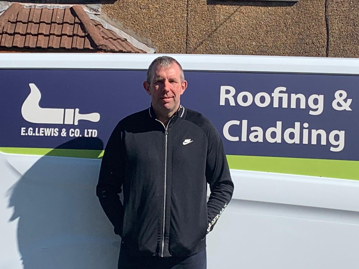 🤝Stuart Williams, a key member of our Roofing and Cladding division, is joining the national effort to tackle coronavirus (COVID-19) by giving time as an <a href="/NHSuk/">NHS</a> volunteer.

Thank you, Stuart 💙

eglewisgroup.com/news/v/157-stu…