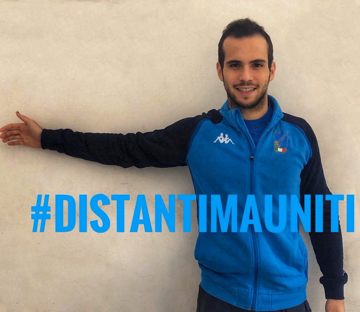 #iorestoacasa ma so che mi basterà allungare un braccio per sentirmi più vicino a Tutti.
In questo complicato momento voglio unirmi ai miei compagni di squadra <a href="/EnricoBerre/">Enrico Berré</a> oBerre <a href="/GigiSamele/">Luigi Samele</a> <a href="/aldomontano0586/">Aldo Montano</a> e se anche loro faranno lo stesso saremo davvero #distantimauniti