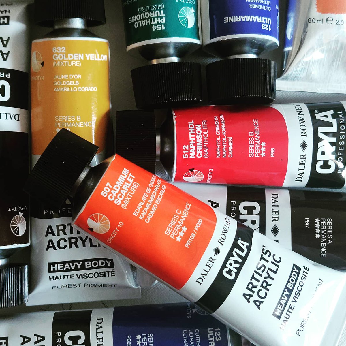 vivekmandalia's tweet photo. Prepared for lockdown, are you?😁🖌️🎨
.
.
#artists #artwork #acrylicpaint #heavybody #acrylic #impasto #artistsontwitter #QuarantineLife #paints #iloveart #artistsonetsy #etsyshop #paintings #creativequarantine #dalerrowney #cryla #colours #buyart #londonartist #londonart #art https://t.co/AfadWnlcHD