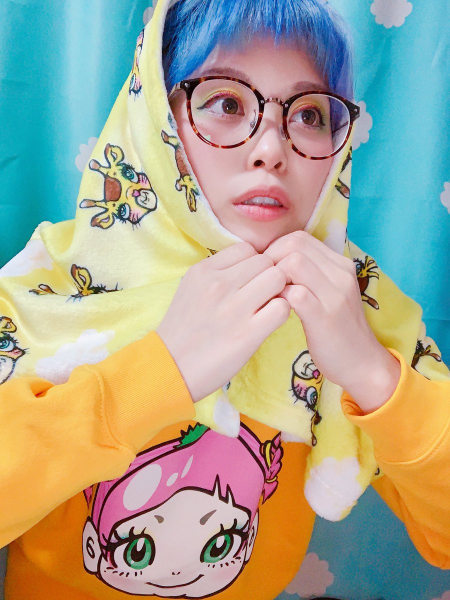 そして個人的1番楽しみだったブランケットは両色買った🐒🏵💕 キイロが