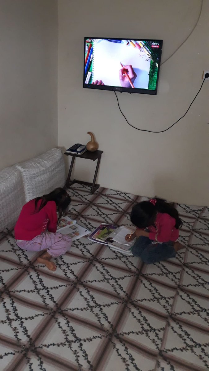 Uzaktan eğitim dersleri tüm hızıyla devam ediyor.
<a href="/NKapanoglu/">Nuri Kapanoglu</a> <a href="/siverekmem63/">Siverek İlçe MEM</a>