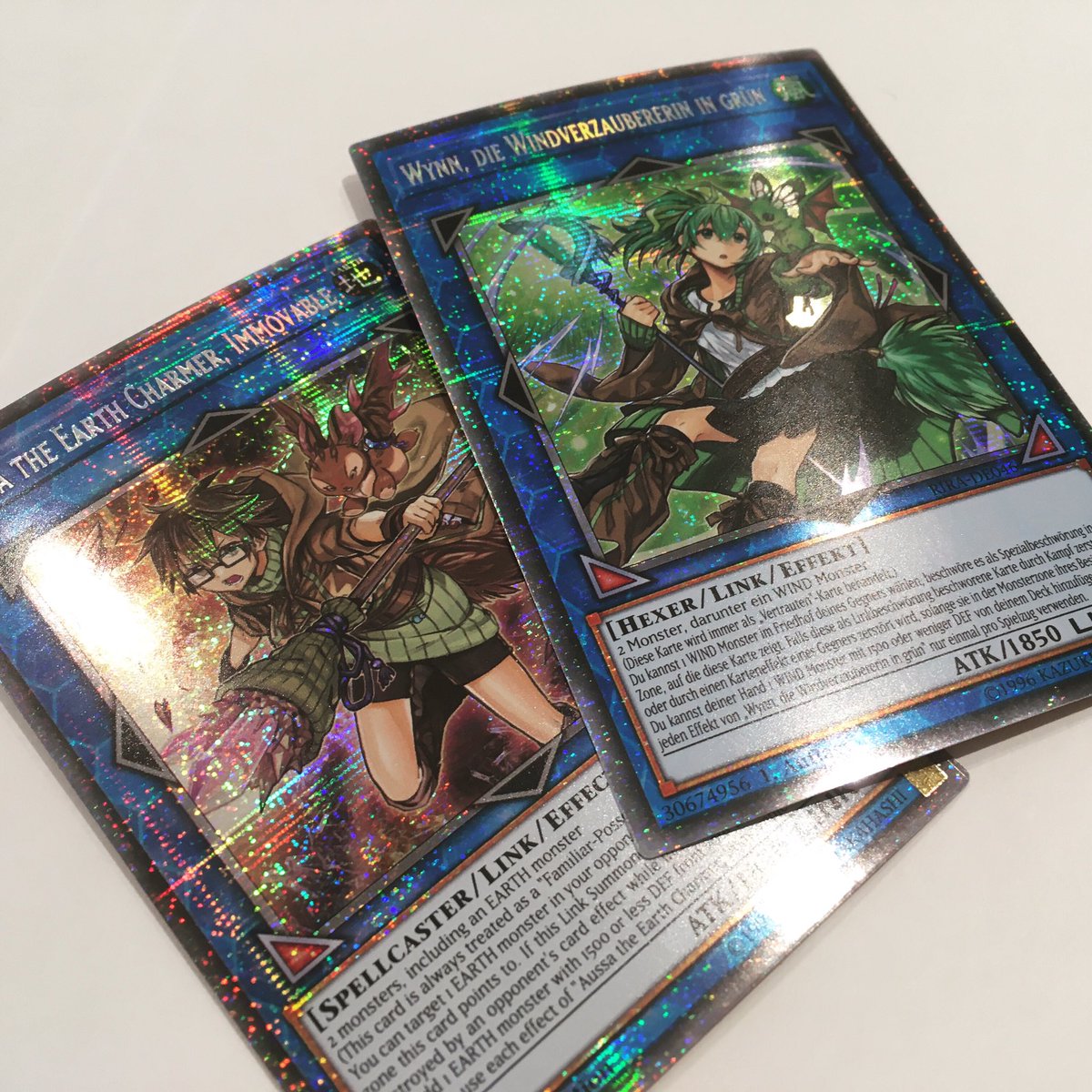 carabinfo's tweet photo. Wie wäre es mit einer Verzauberin in Starlight Rare?
Ob Erde oder Wind - wir haben was du suchst!
👉🏻 https://t.co/20b5pG2riR
#yugioh #ygo #yugiohcards #yugiohcommunity #yugiohcommunity2 #yugiohcollection #starlight #starlightrare #earth #wind #linkmonsters #extradeck https://t.co/2GAhH7gw6p
