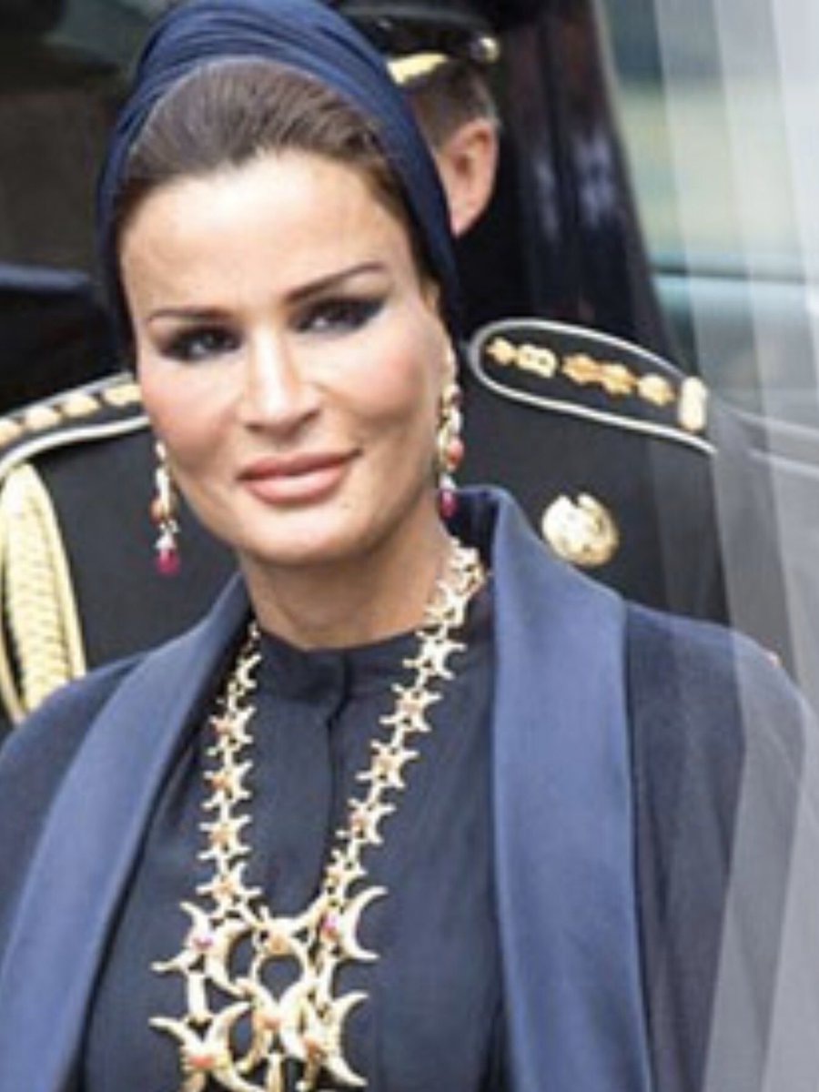 Sizin için yangından mal kaçırır gibi Kanal İstanbul ihalesi yapıyoruz Hanımefendi 🇹🇷 Corona’nın tam dorukta olduğu, yeterli kaynak olmadığı için sokağa çıkma yasağı ilan edilemeyen ülkede projeye gereken ve olmayan 110 milyar ile ne hastane ekipmanı, solunum cihazı alırdık be 🇹🇷