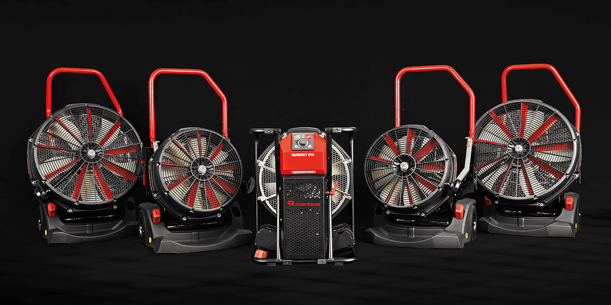 RosenbauerGroup's tweet photo. 💨 The right fan for every operation 💨
The use of #highperformancefans in #firefighting operations makes it easier for the SCBA crew to move forward due to improved visibility and fresh air. But which type of fan is the right one?
Find out more: 👉 https://t.co/vcxcxPszyd https://t.co/cm1g7v0b6a