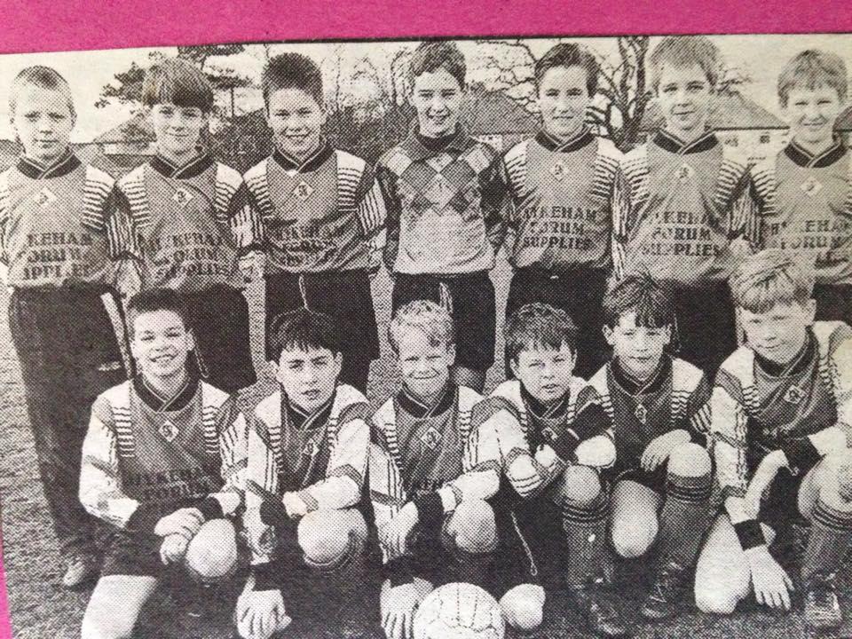 SWardDRETPYP's tweet photo. #DRETThrowbackThursday 

Can you spot me in my first ever football team, St Helens under 10. 

Then a later photo of my new U8 team @GreenbankJFC where I have been volunteer coaching for 16 years. https://t.co/ImNYusxDxR