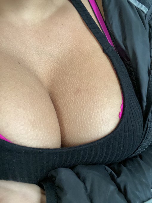 Fais froid... https://t.co/OZ5XdGKCxz<a href="/tag/sansculotte"class="tags"><span>#sansculotte</span></a>