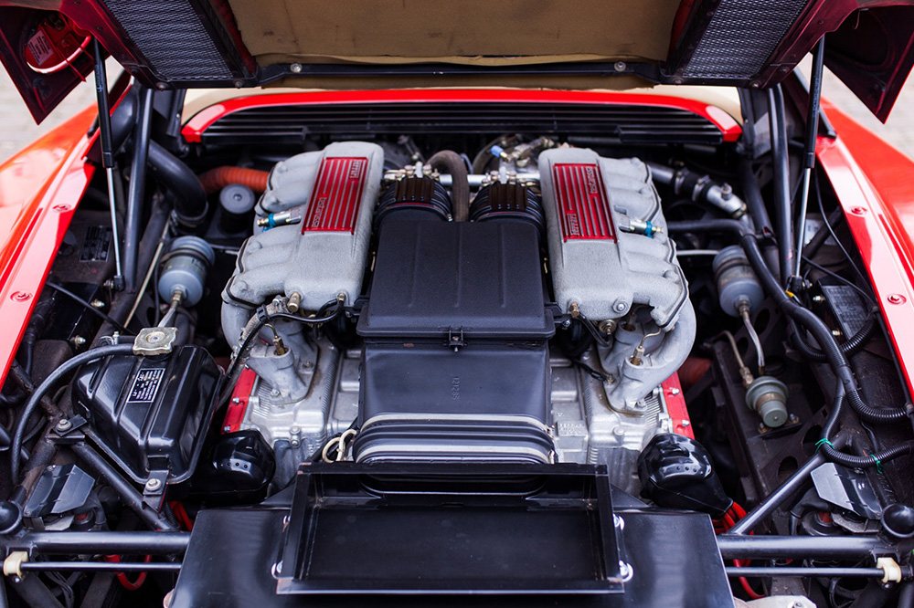 collectingcars_'s tweet photo. *LIVE AUCTION*

This Ferrari Testarossa is perhaps the most iconic 1980s ‘poster car’ of them all, and this example is presented in pristine condition with just 21,641 miles from new. Undoubtedly one of the very best available.

Details: https://t.co/FAvsR31VTP https://t.co/LrjtKqWPrU