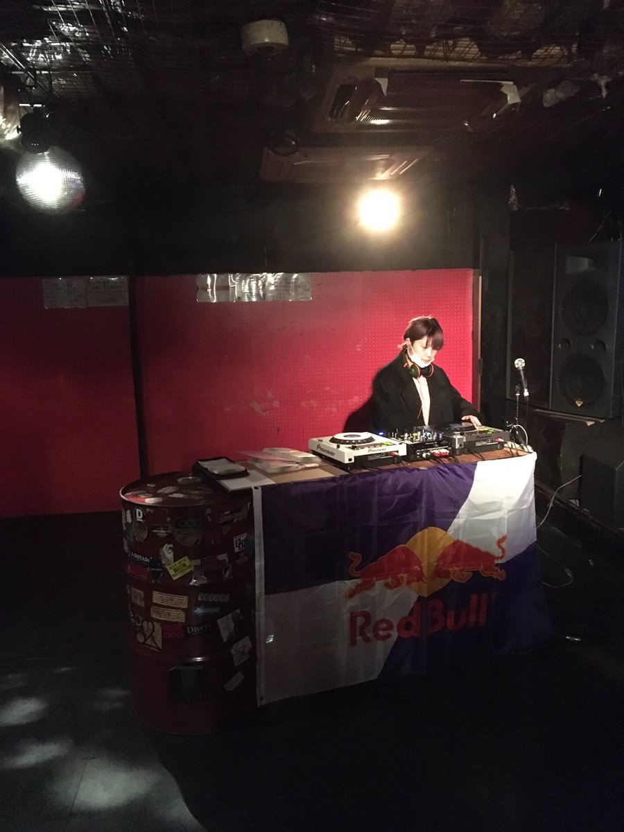 SiDe_CLA's tweet photo. 今日は今日とて音のある場所へ
#blueport #soundselection https://t.co/rl7w8hrwkV