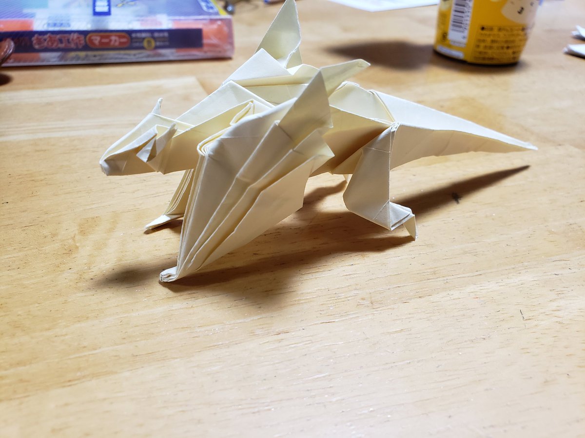 Hatake48943802's tweet photo. 3時間くらいかけてナルガクルガ折りました
#モンハン
#ナルガクルガ https://t.co/VZTxd1Wwgk