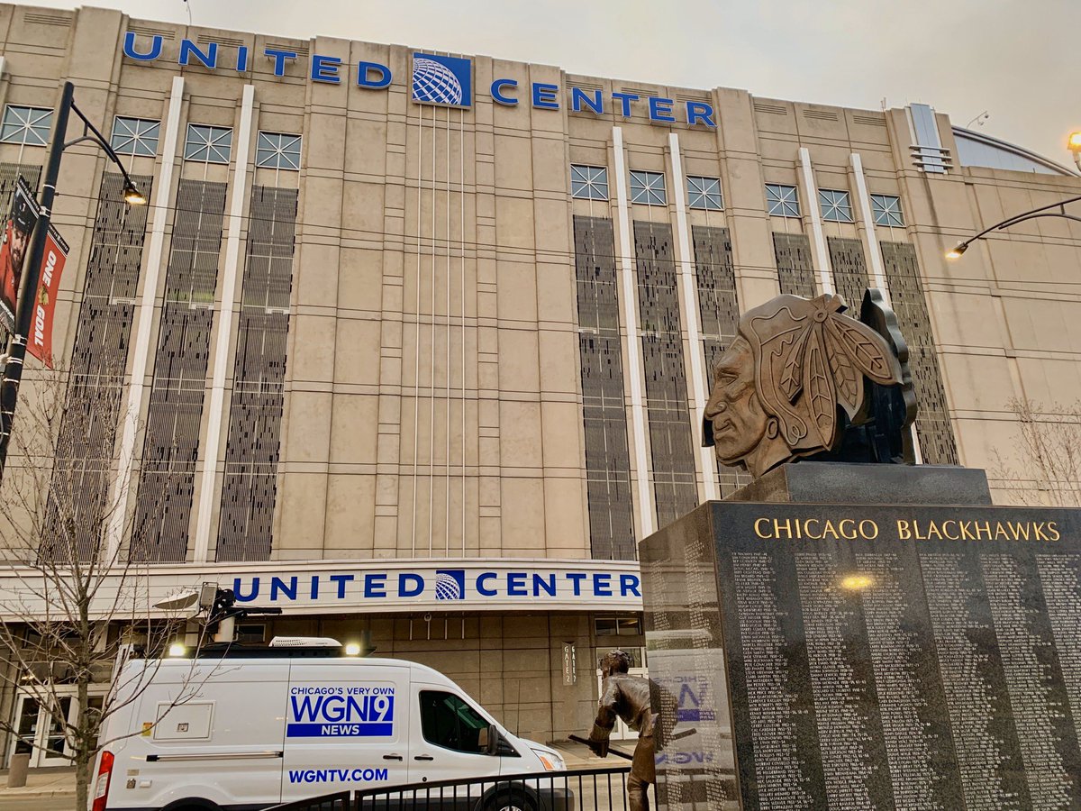 DEVELOPING: With games suspended for <a href="/chicagobulls/">Chicago Bulls</a> &amp; <a href="/NHLBlackhawks/">Chicago Blackhawks</a>, the <a href="/UnitedCenter/">United Center</a> set to become  “logistics hub” for local response to #coronavirus. Large shipments of food and medical supplies expected soon for distribution to first responders. #Chicago <a href="/WGNMorningNews/">WGN Morning News</a>