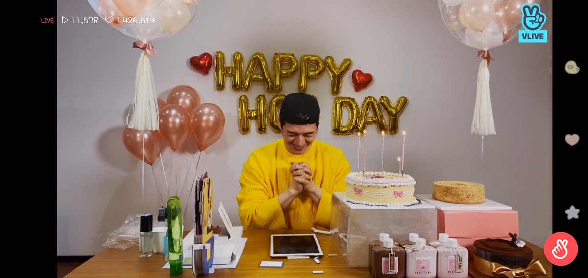 hoilsy0326's tweet photo. @Hoi_official
생일축하해요호영오빠
이세상에 태어나줘서 너무고맙고
앞으로도항상 좋은일들만 가득하길 바라요
봄이오듯 매년 생일을 축하해 줄수 있음이 너무기쁘고 봄처럼 오빠의 꽃길을 응원합니다 생일 진짜축하해요
#손호영 #SonHoYoung #HOI
#HAPPYHOI'sDAY
#HOIDay #호이데이 #HOIDay_VLIVE https://t.co/XUAZuZyQXq