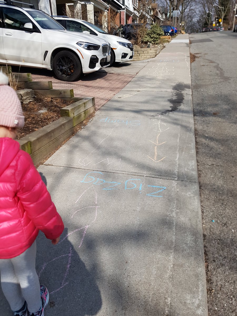 jessdemello1's tweet photo. Thank you to whoever made this sidewalk chalk play course!!!! #everybodyhelps #covid19 #AtHomeTogether https://t.co/8YrUKdLOTW