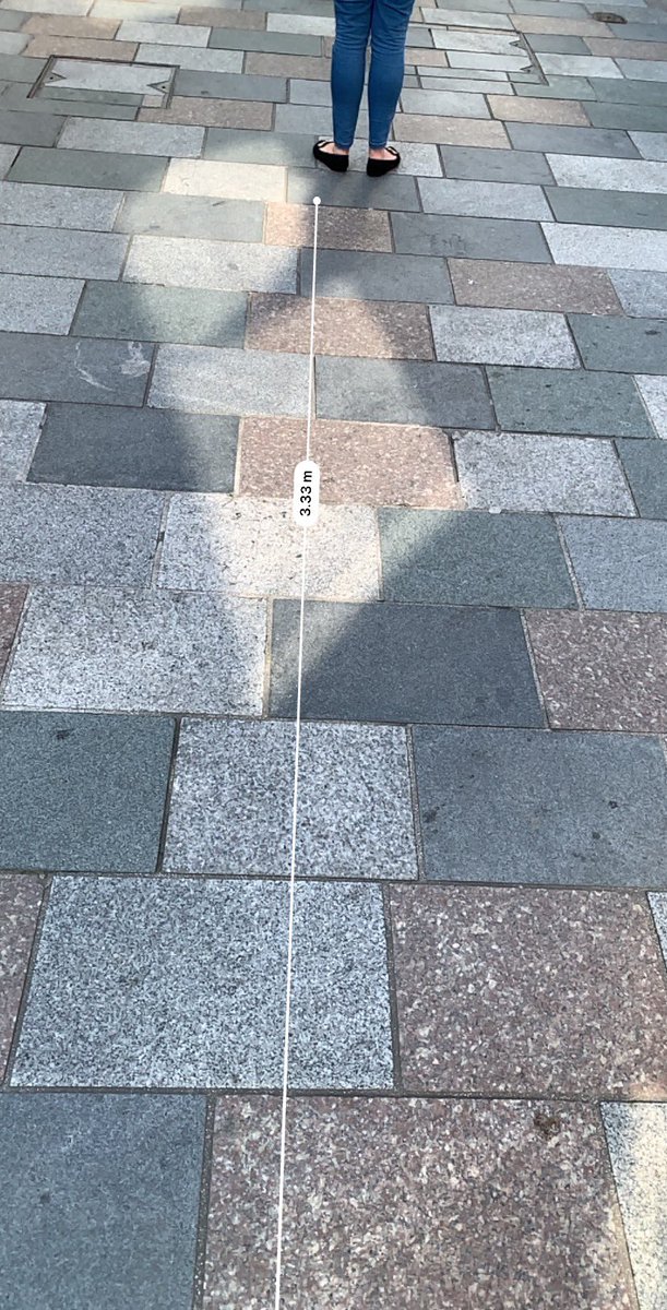 ralfwenniks's tweet photo. I’ve finally found a use for the #MeasureApp on my iPhone #SocialDistancing https://t.co/vngIEmwPiZ
