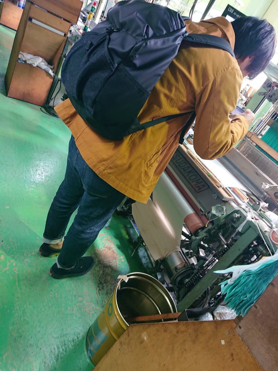 masaahiro5's tweet photo. 今日は丹後織物の工場見学！
一緒に行ったメンバーにオールユアーズのハイキックジーンズ穿いた人発見☆
すごく楽らしい！

欲しい！ https://t.co/RaJP2ZvFeH