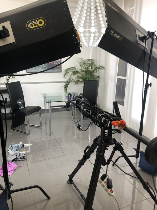 Once I tried shooting in virtual reality.  if you want to know what i think about it, go there 👉🏽 https://t