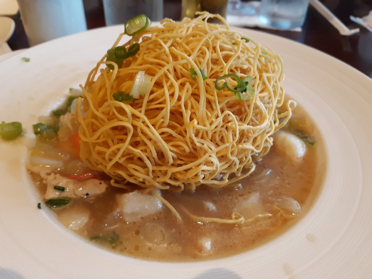 1YAtDis's tweet photo. @365DaysOfDisney Sara Udon Nagasaki (or something like that) at Tokyo Dining. https://t.co/RzZPuGWXiF