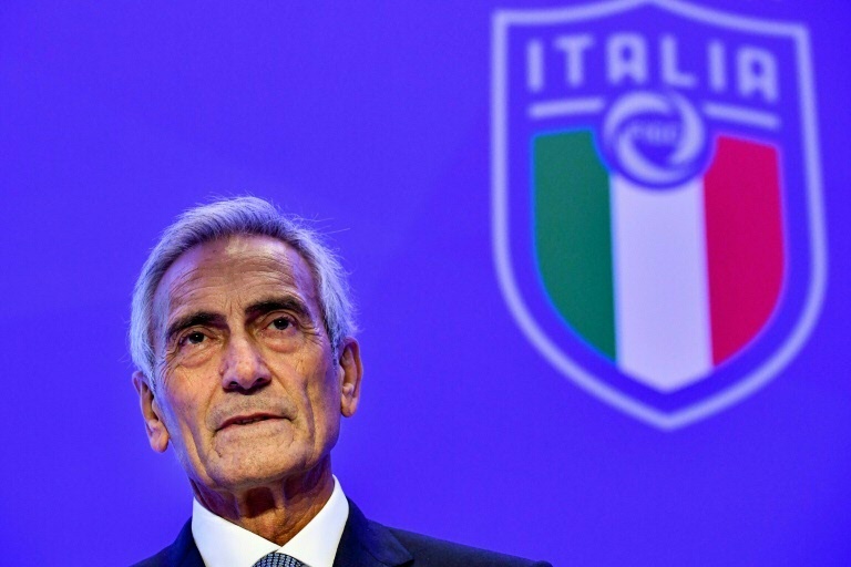 NetWorkFoot1's tweet photo. #COVIDー19 ⚽️ Le président de la Fédération italienne de football (FIGC) s'est dit mercredi déterminé à ce que la saison de Serie A aille à son terme, même si elle devait s'achever en août
👉 #football #Italia #NetworkFoot #SerieA https://t.co/r9F43iHo2Z