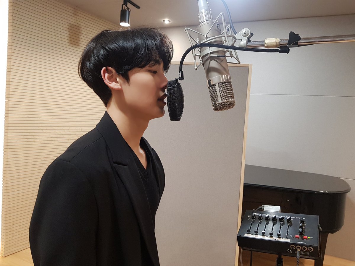 official_ACE7's tweet photo. [#에이스_찬]
녹음하러 왔다아~
어떤 곡을 녹음하러 왔을까용~?🤗

#ACE #에이스 #CHOICE #초이스
#궁금하쥬 #궁금하시다면 #지켜봐주기 #🥰 https://t.co/wOKSkvxRhb