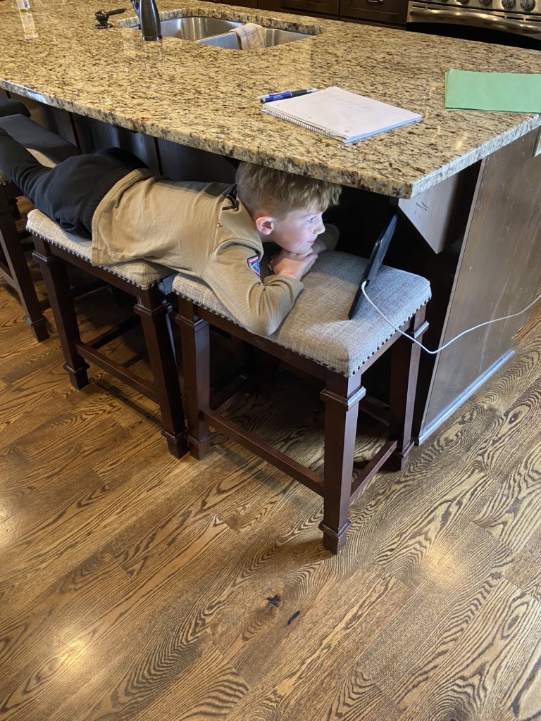 Flexible seating for e-learning!@DanielNClemens <a href="/bp_mustangs/">BellPrairie Mustang</a> <a href="/NKCSchools/">NKC Schools</a>