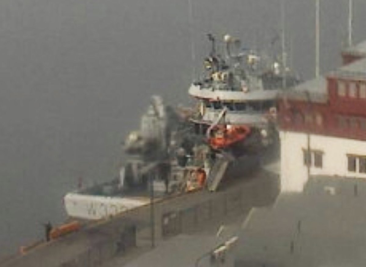 WarshipCam's tweet photo. Norwegian Inner Coast Guard Nornen-class patrol boat NoCGV Nornen (W330) docked in Oslo, Norway - March 26, 2020 #nornen #w330 https://t.co/kjGq86XZ22