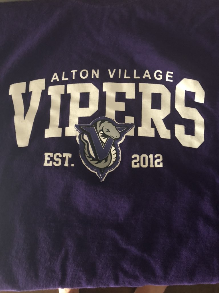 AltonVillagePS's tweet photo. Good morning Alton Village!!   Get outside and enjoy the sunshine☀️ Tomorrow is Viper Day!  Wear your school spirit wear or your school colours! Post your photos and tag AVPS on Twitter!  Let’s show our school spirit virtually!  Have a FANTASTIC day in the village! https://t.co/V1bbeJHBuI