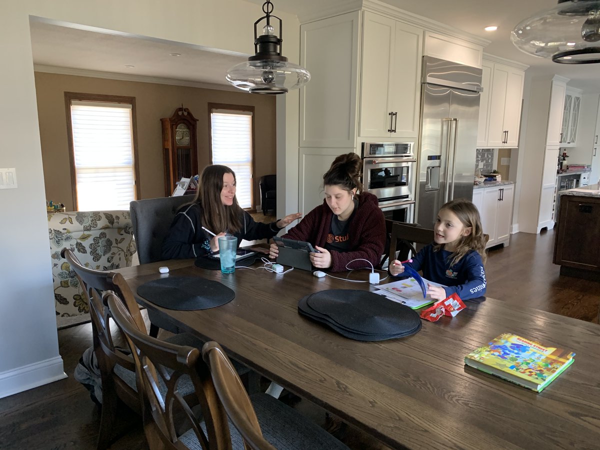PV7Olszewski's tweet photo. @PV7Olszewski More Room 7 pics! Working hard at home with my family! https://t.co/M8ZSXZVAZg