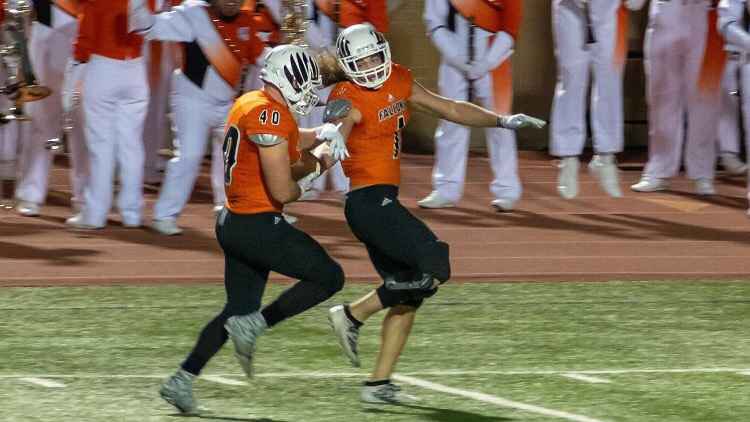 If you are a football person please join the challenge of posting a football photo. Just one picture, no description. Please copy the text in your status, post a picture, and look at some great pictures.