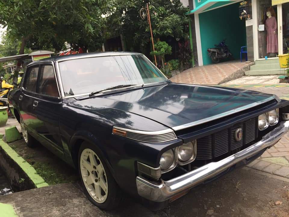 Suka Mobil Tua on Twitter: "Toyota Crown lele th 73 kondisi mesin dan ...