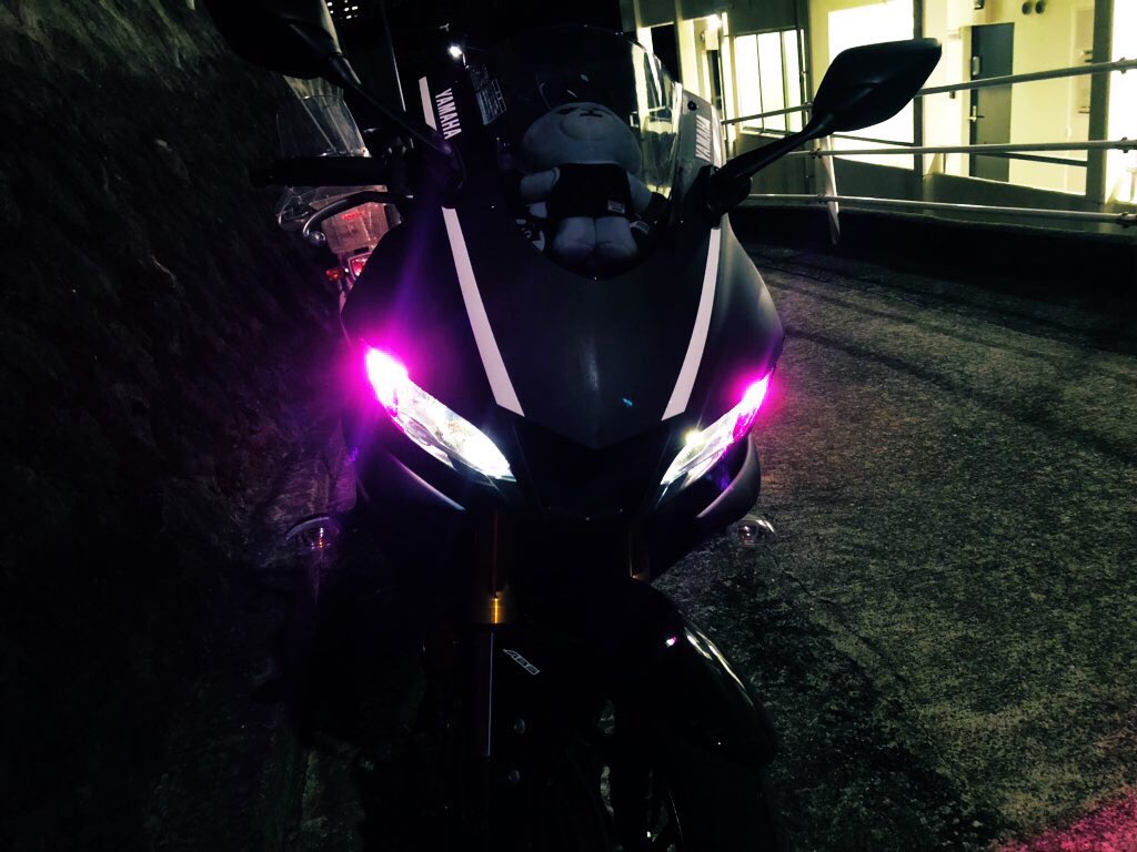 _PRRN__'s tweet photo. #YAMAHA #YZF #R25 #2019model https://t.co/APtbNbTE3P