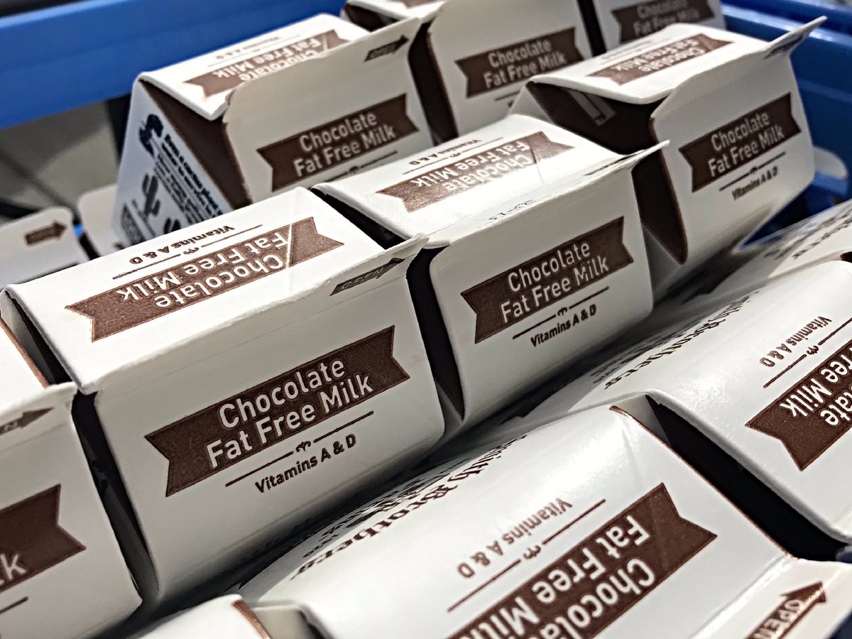 alexandrariostv's tweet photo. Local school districts have created food service programs to feed their students while schools are shut down due to #coronavirus outbreak. Watch @KNDUKNDO 5/6a to see how @PascoSD1 is feeding over 23 thousand students a week. #wakeupnorthwest #nbcrightnow https://t.co/eWADWFvuMB