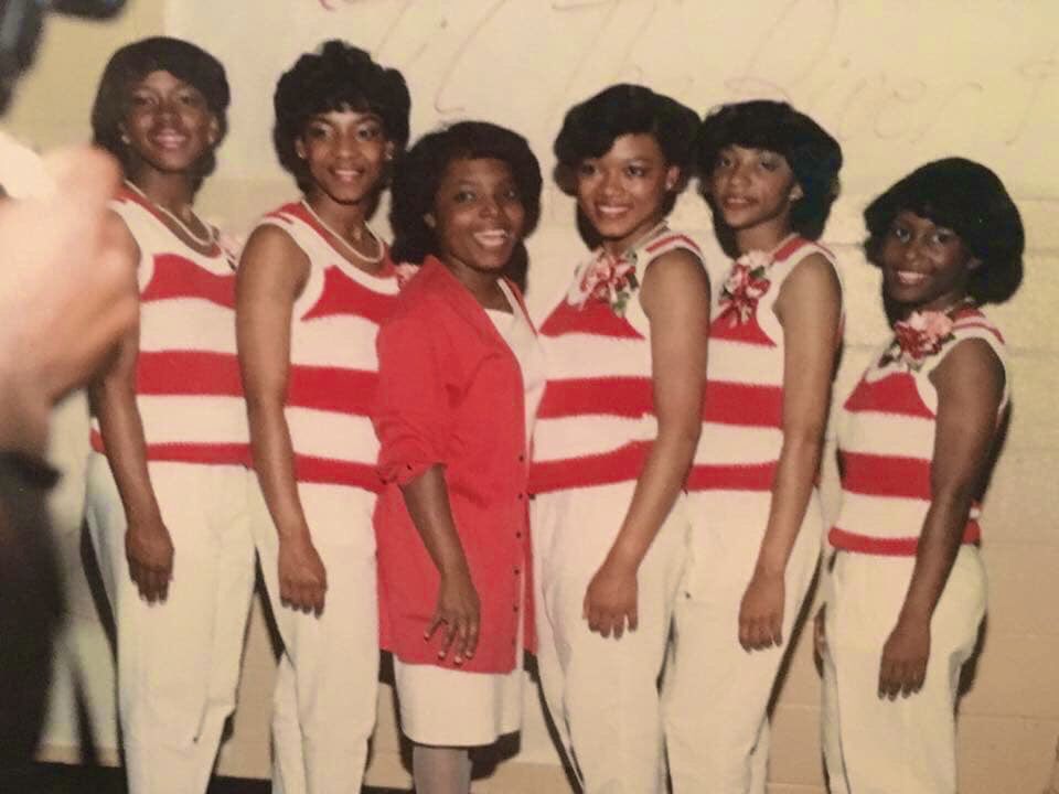 Shaunya_Chavis's tweet photo. Grateful for 34 years of Delta ❤️sisterhood and service. Happy 🔺DeltaVersary line sisters Angela Holmes, Valerie Porter Gwendolyn Mason & Tatia Solomon Neal #KDMade 🐘🔺😘 @UnivWestGa @dstinc1913 https://t.co/UUMC33qC9G