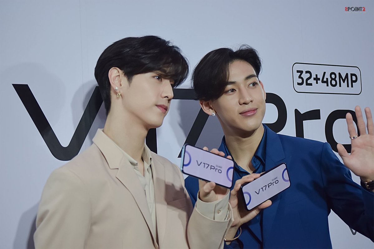 8point2_'s tweet photo. 190930  Vivo V17 Pro 이벤트, 태국

😊✨

#갓세븐⁠ #GOT7⁠ #BamBam #뱀뱀 #แบมแบม #Mark #MarkTuan #마크 #段宜恩 #VivoV17Pro #VivoV17ProxMTBB
#V17ProLookBeyondLaunchEvent https://t.co/BUsb8Brej3