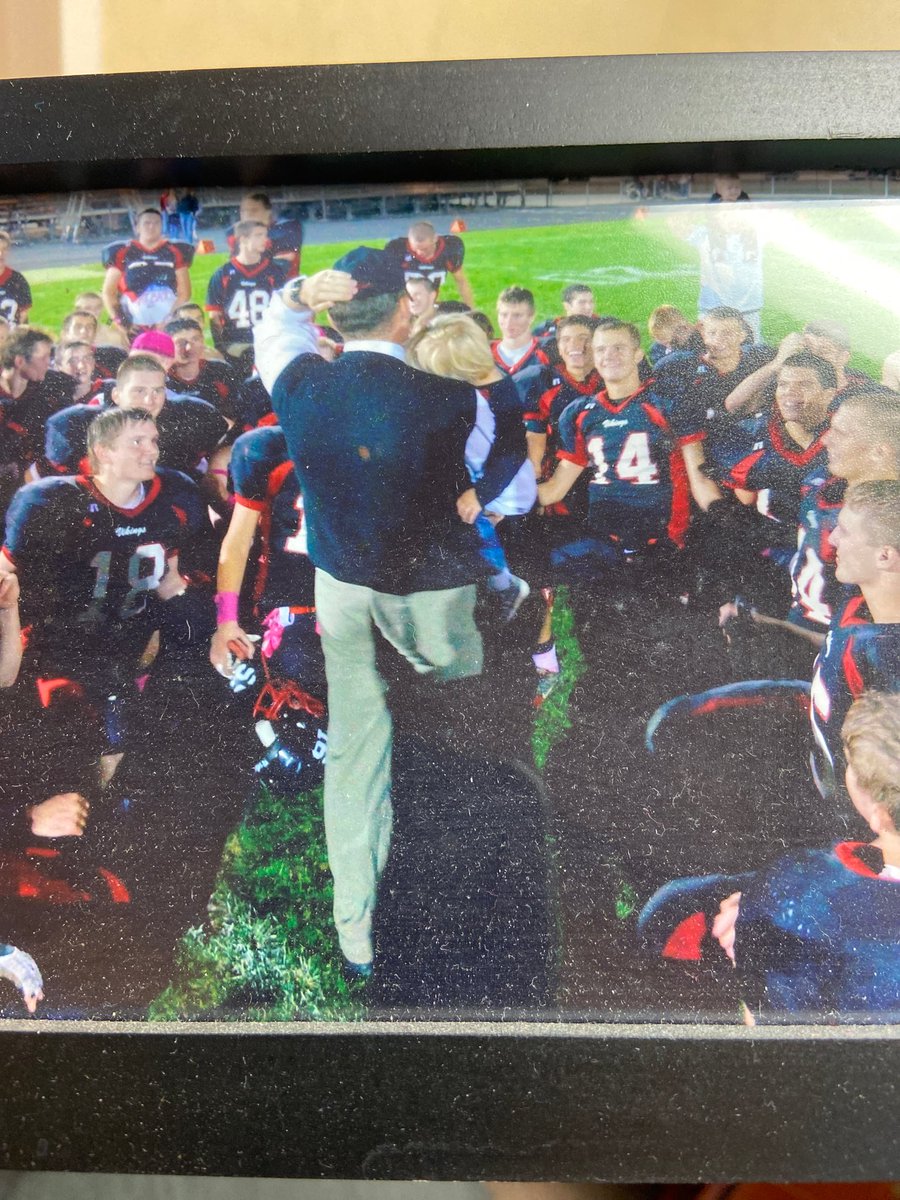 RgilgHNHS's tweet photo. @CoachPKempf @THEcoachland @CoachAbbs @JayBSamuelson @qalthouse @sw_wilcox @CoachCarsonWR @MarcusWagnerDHS https://t.co/3ht5yb4CpI