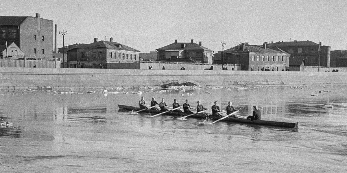 moscowgov's tweet photo. Krymskaya embankment, 1961
#Moscow #OldMoscow https://t.co/ErgigN6k3w
