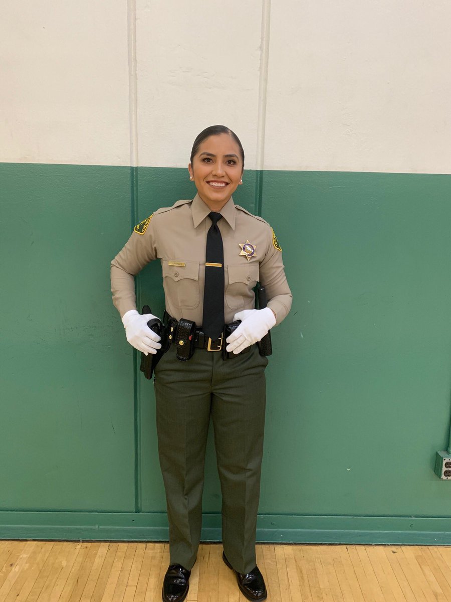 USUSoftball's tweet photo. Alumni spotlight...a HUGE congrats to @_sarinajayy for officially becoming a Los Angeles Co Sheriff’s officer this week!  #proud #AggiesAllTheWay https://t.co/KkpovF1yHp