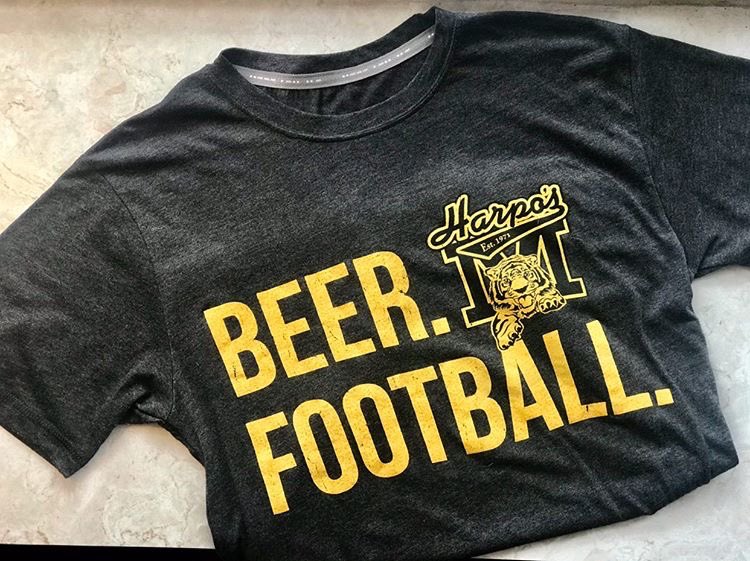 BarstoolMizzou's tweet photo. 🚨🚨🚨🚨🚨🚨🚨🚨🚨🚨🚨🚨🚨

              GIVEAWAY ALERT

We will select one person who replies under this tweet/Quote tweets this with #BarstoolBestBar and #BarstoolHarpos a FREE shirt 

You have until 2 pm today, so HURRY MIZZOU NATION 

https://t.co/EeMF4f3S7c https://t.co/n4nMPg2FkU