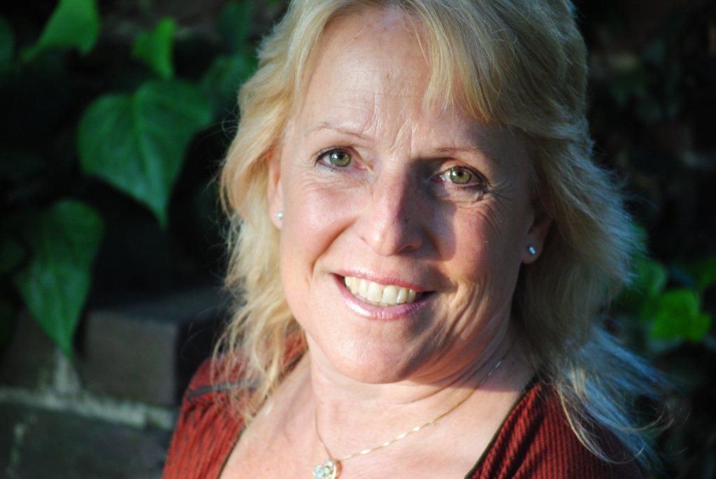Happy Birthday, Ellen Hopkins! - Intellectual Freedom Blog  