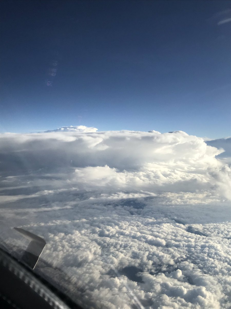 Esquivando a 40.000 pies volando de Manaos a Cordoba ayer en el Lear <a href="/aviacionline/">Aviacionline.com</a>