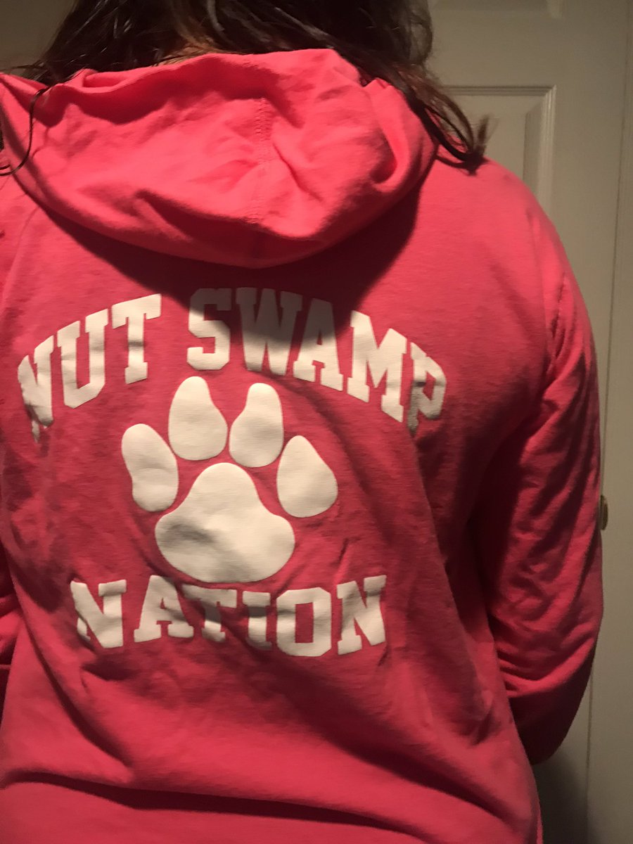 Showing our School Spirit from home, so proud of the effort all around from my Fabulous Firsties! @NutSwampTigers <a href="/MTPSpride/">Middletown Township Public Schools</a> #JustStayHome #tigertime